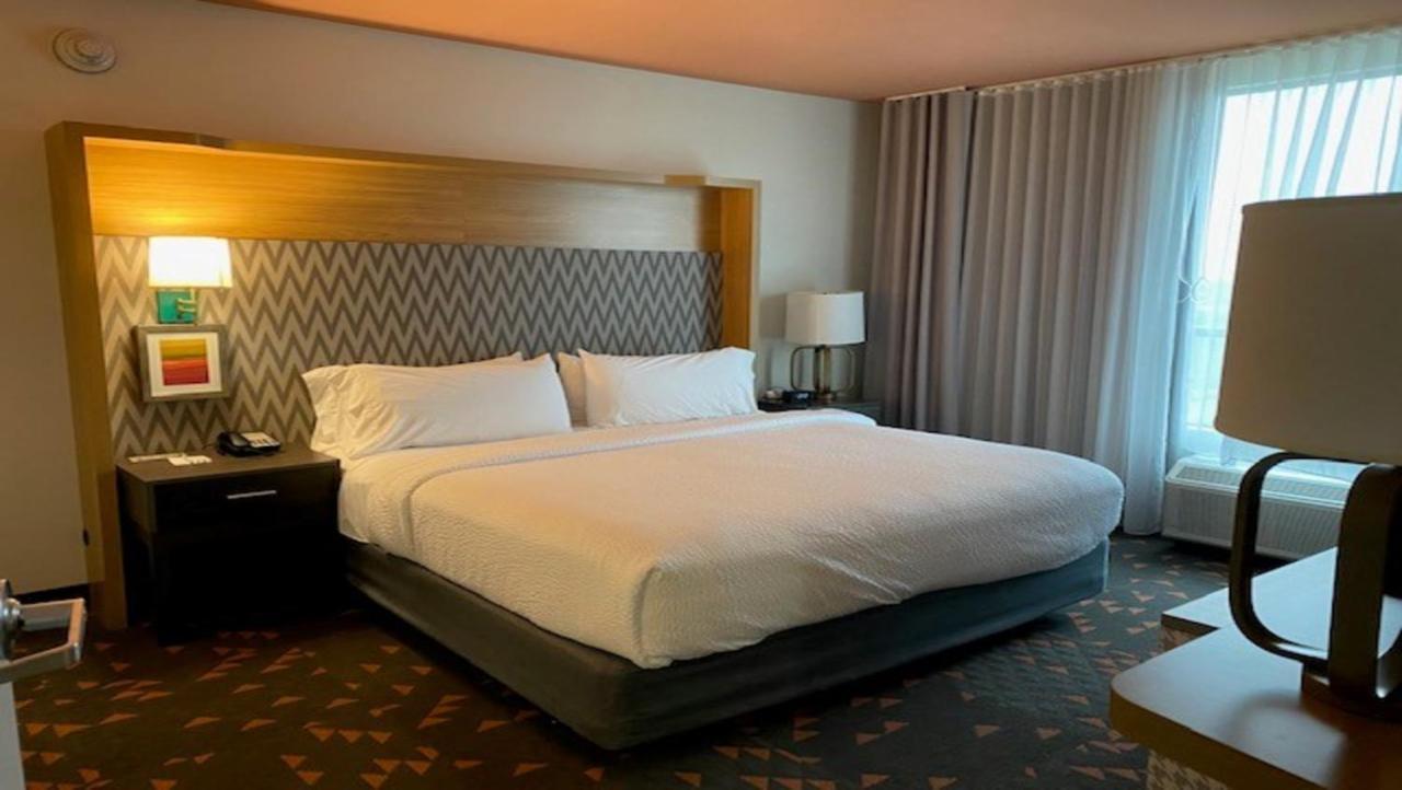 Holiday Inn Lexington - Hamburg By Ihg מראה חיצוני תמונה
